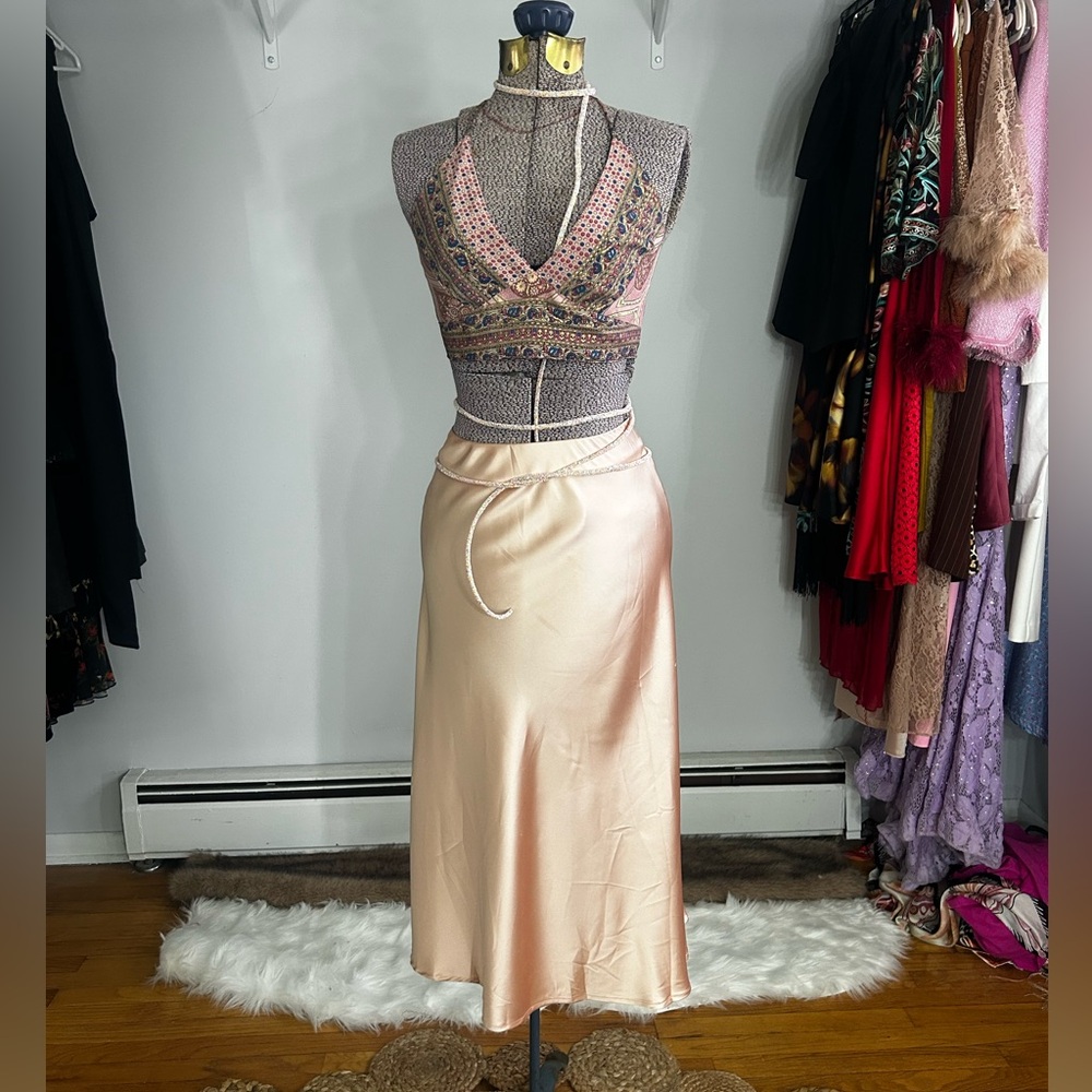 Pretty Garden Satin Cream Skirt
